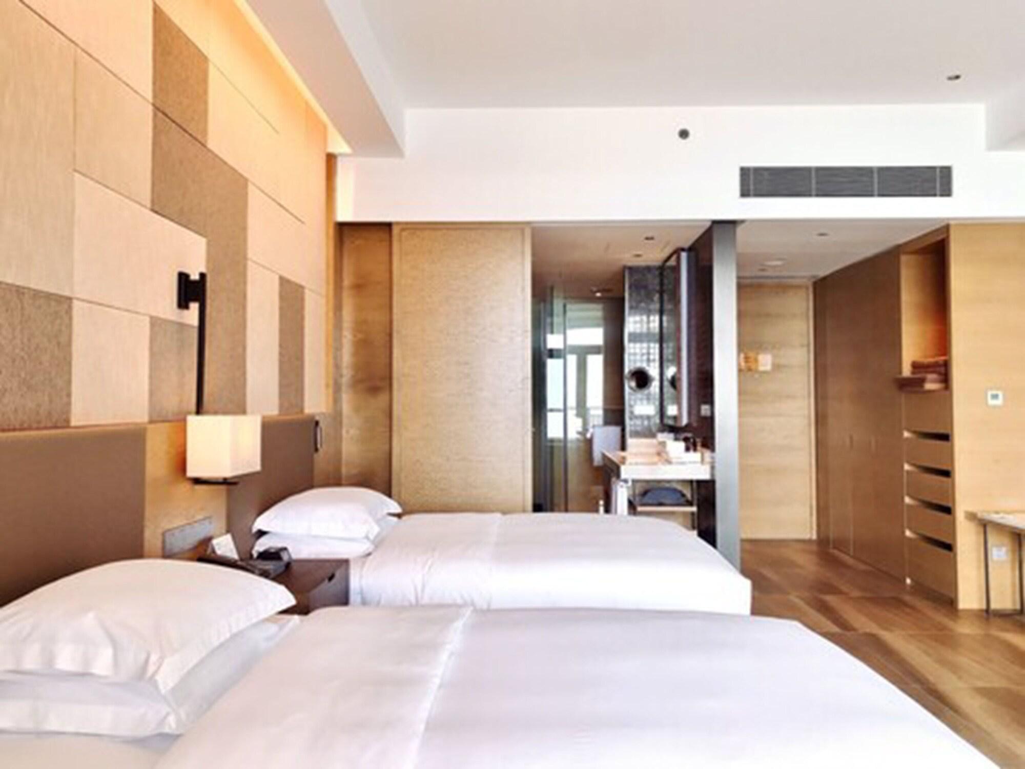 Doubletree By Hilton Huidong Resort Huizhou  Exteriör bild