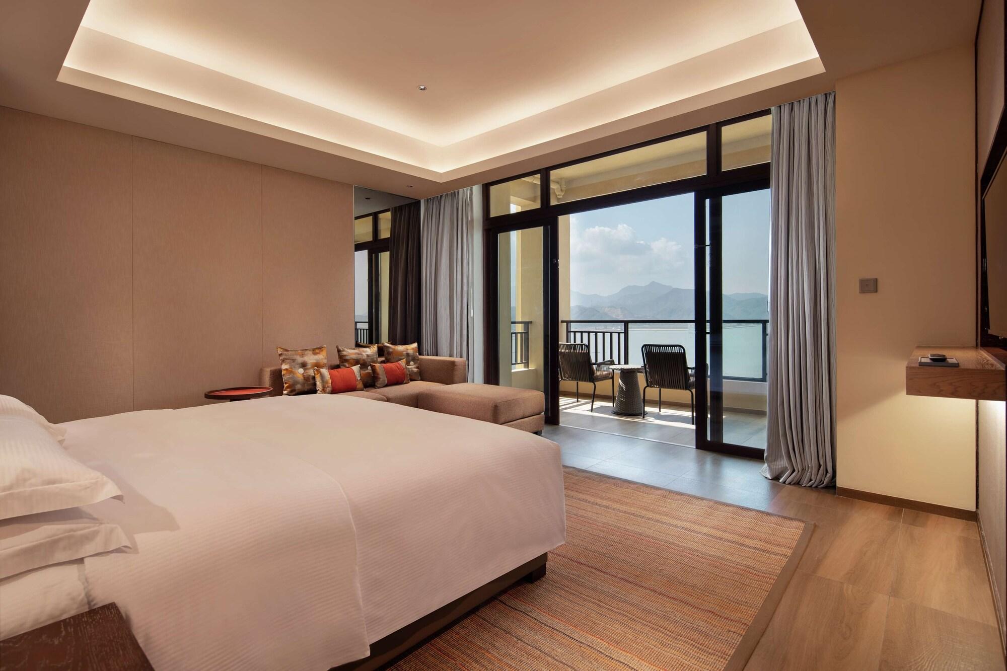 Doubletree By Hilton Huidong Resort Huizhou  Exteriör bild