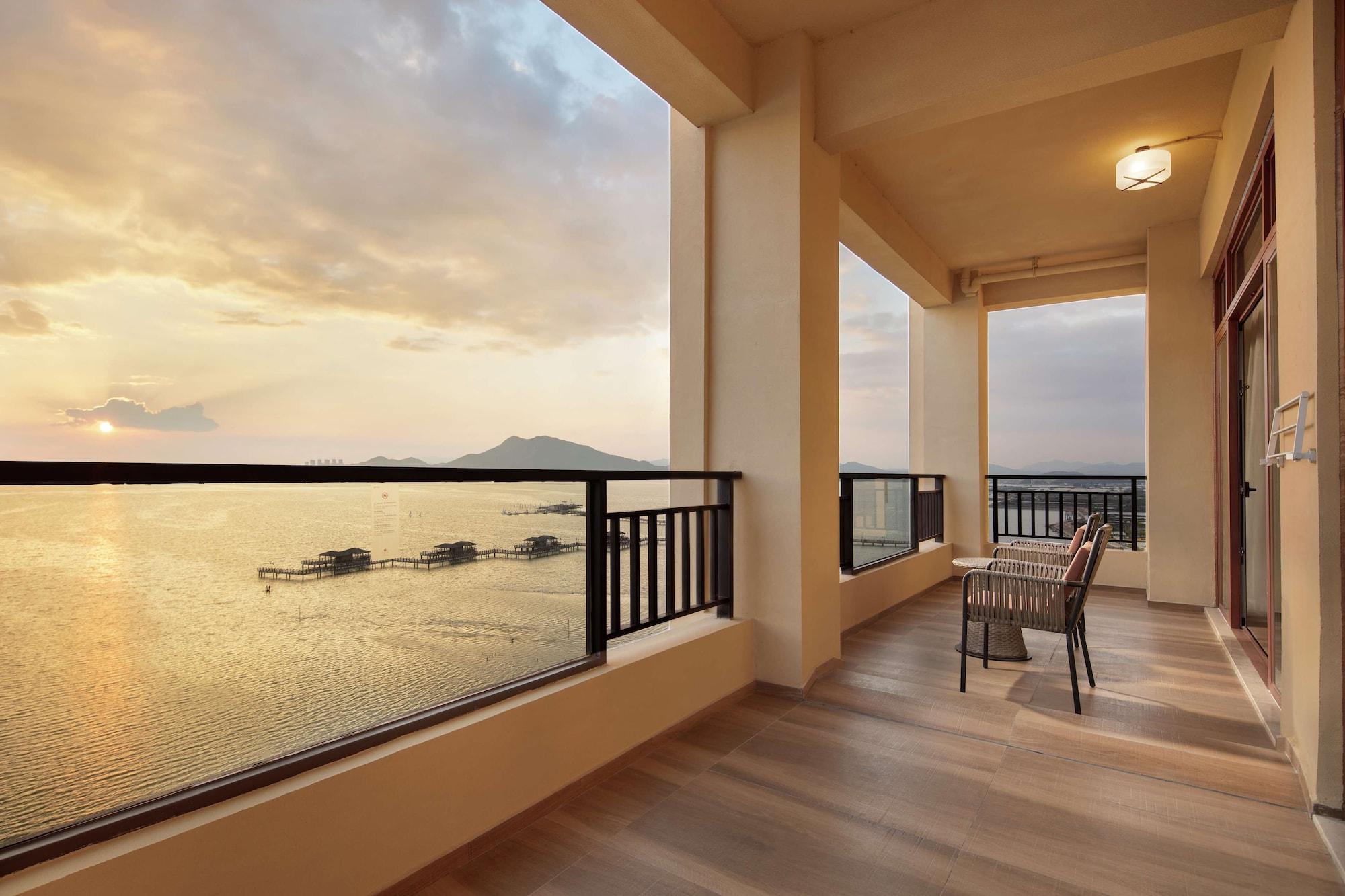 Doubletree By Hilton Huidong Resort Huizhou  Exteriör bild